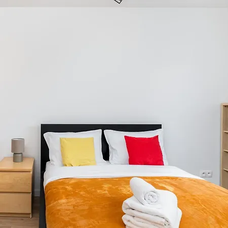 Cystersow Charming By Bookinghost *