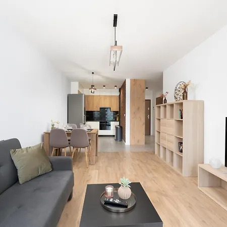 Cystersow Charming By Bookinghost Krakow