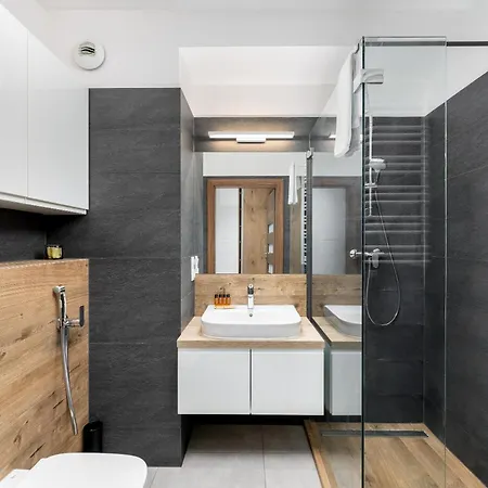 Cystersow Charming By Bookinghost Apartment